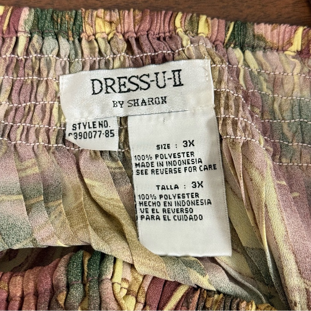 Dress-U-II by Sharon 3X Floral Crinkle Peasant Blouse. Green, Pink. - Picture 5 of 7